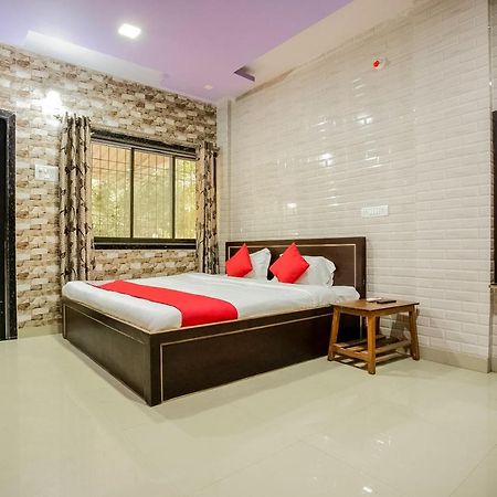 Oyo 63030 Mhatre Farm & Resort Chinchani Extérieur photo