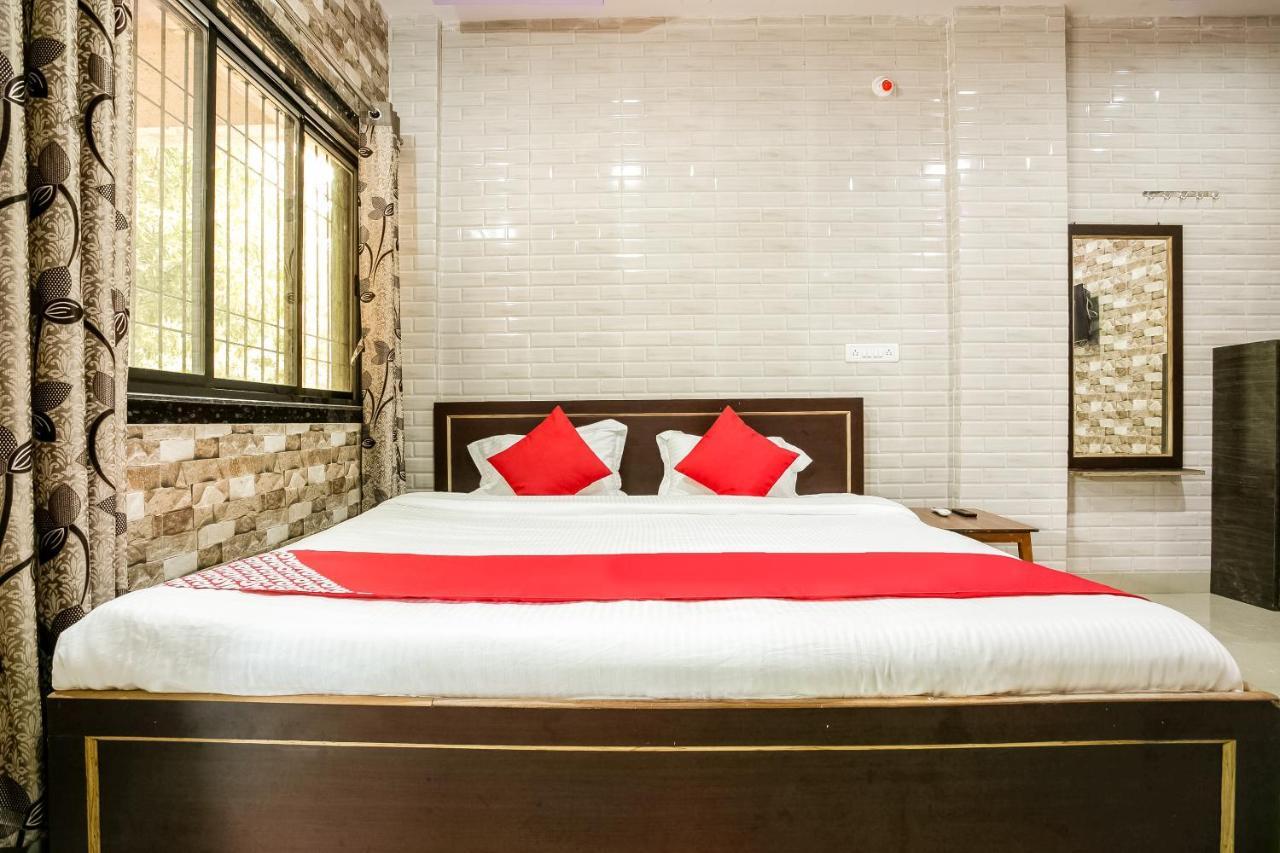 Oyo 63030 Mhatre Farm & Resort Chinchani Extérieur photo