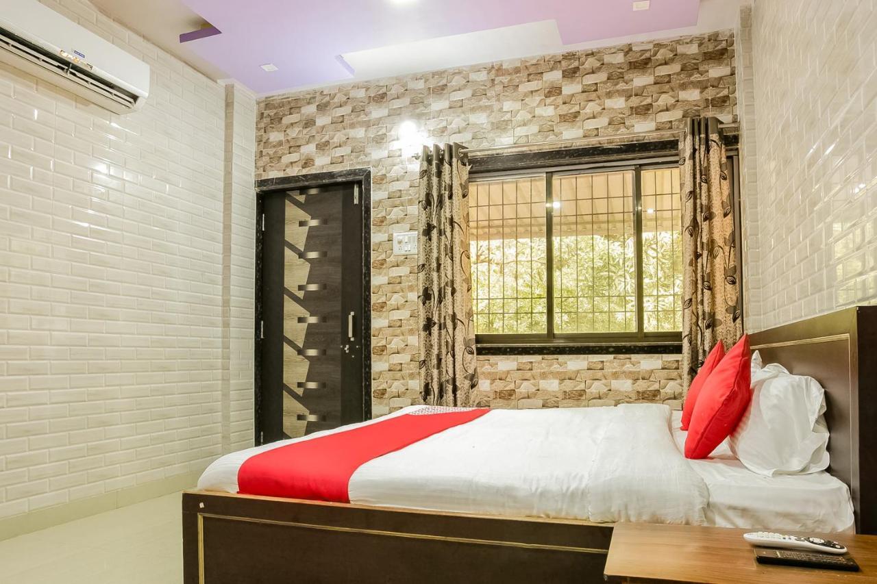 Oyo 63030 Mhatre Farm & Resort Chinchani Extérieur photo