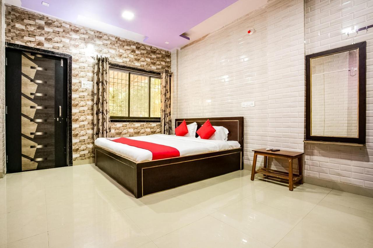 Oyo 63030 Mhatre Farm & Resort Chinchani Extérieur photo