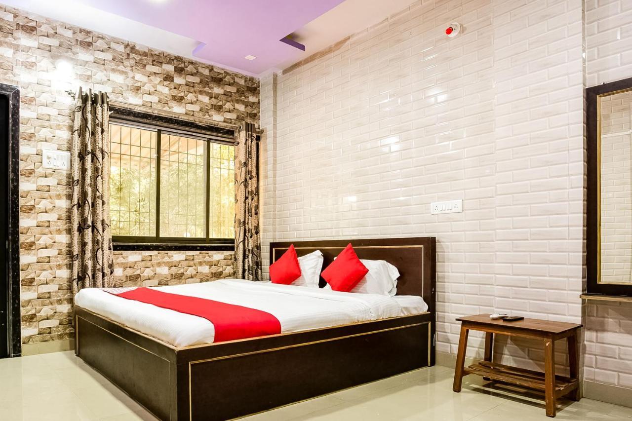 Oyo 63030 Mhatre Farm & Resort Chinchani Extérieur photo