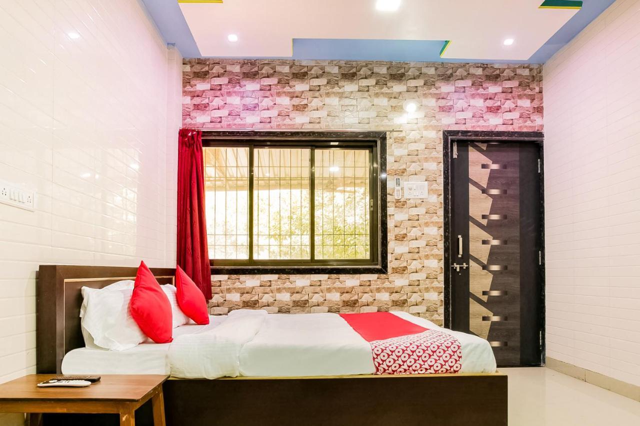 Oyo 63030 Mhatre Farm & Resort Chinchani Extérieur photo