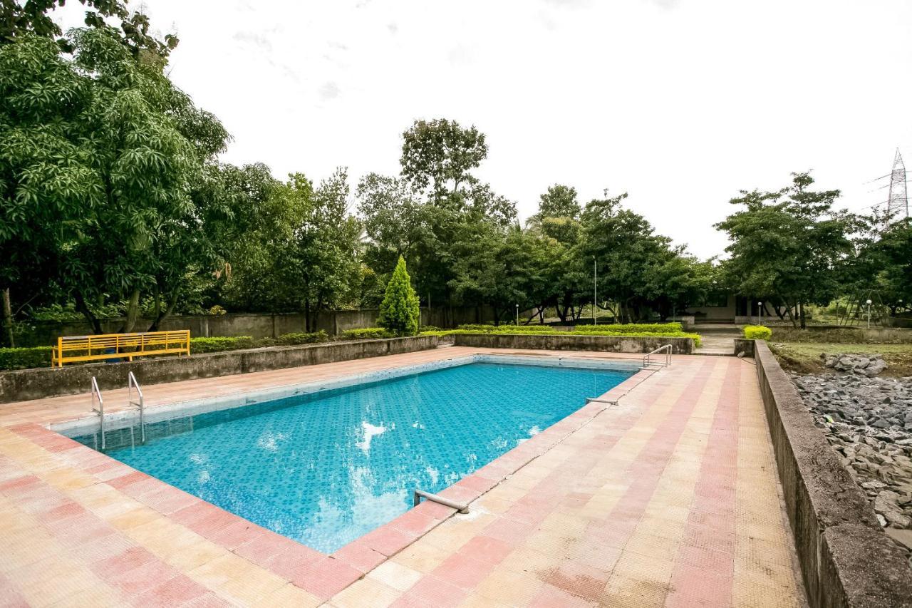 Oyo 63030 Mhatre Farm & Resort Chinchani Extérieur photo